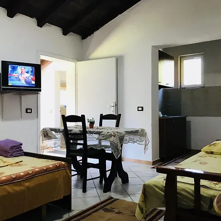 Viena Kompleks Guest house Golem (Tirana)